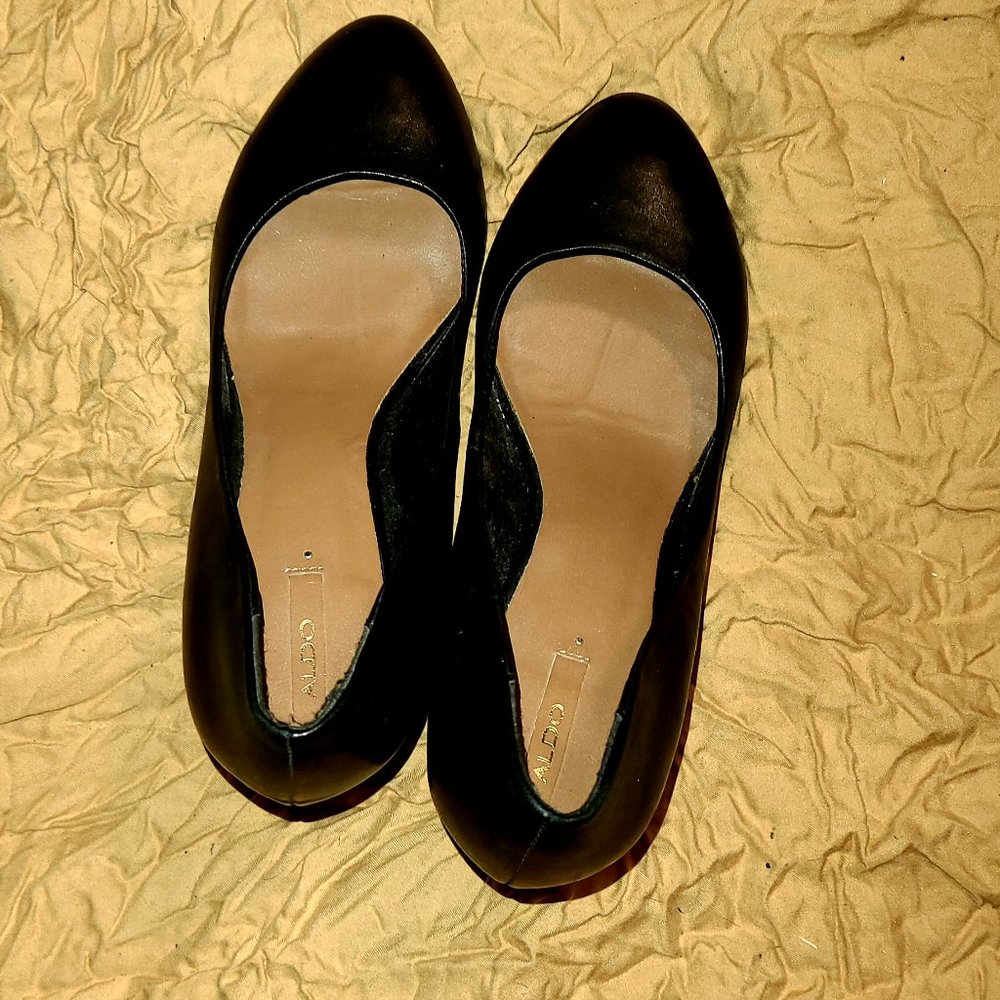 Heels - Picture 8 of 8